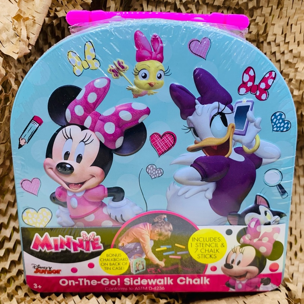 Disney Junior On-The-Go Sidewalk Chalk in Carrying Case